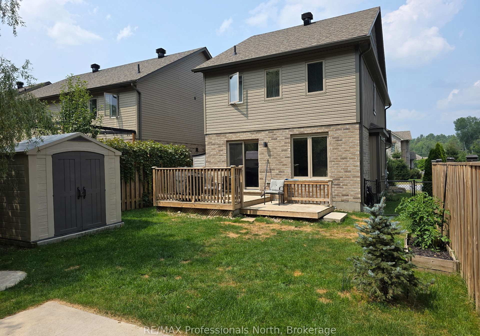 8-spalding-crescent-huntsville-ontario-x12884134