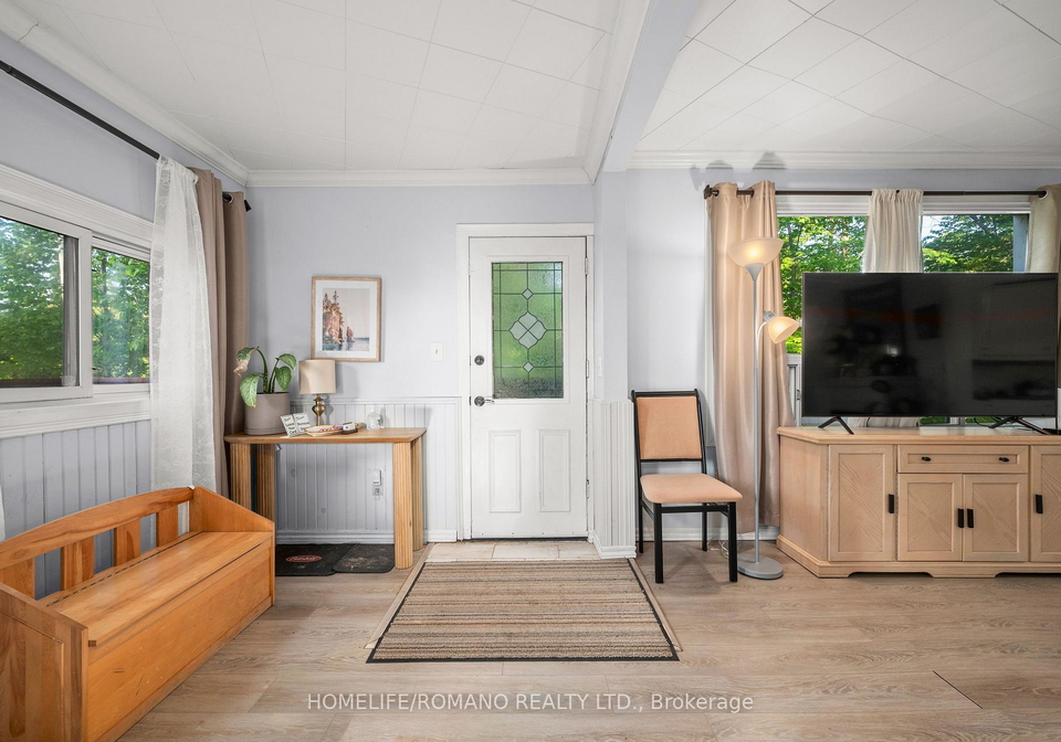 15-pleasure-street-kawartha-lakes-ontario-x12884276