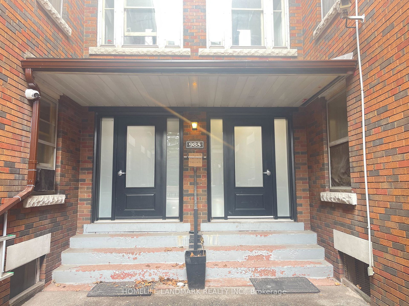 985-main-street-e-hamilton-ontario-x12884290