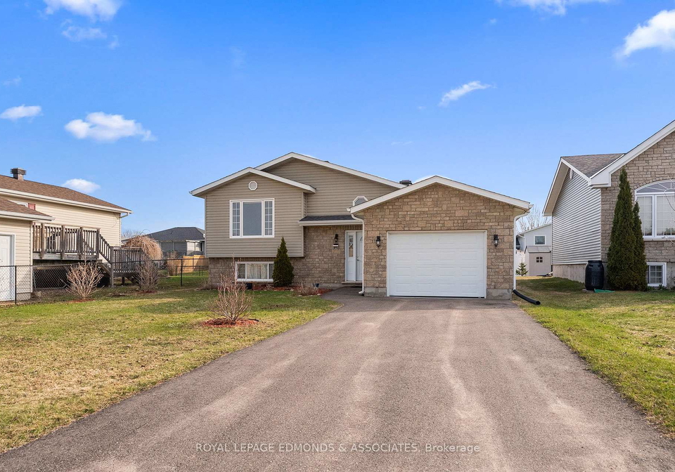 492-sheppard-road-pembroke-ontario-x12885058