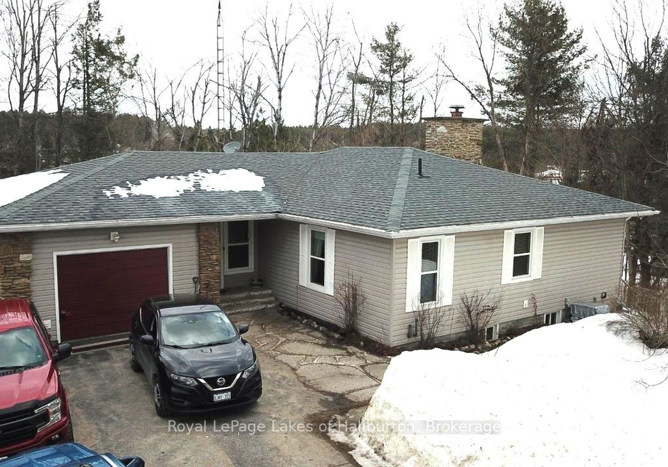 7-regina-road-kawartha-lakes-ontario-x12885140