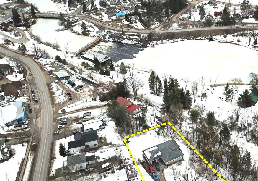 7-regina-road-kawartha-lakes-ontario-x12885140