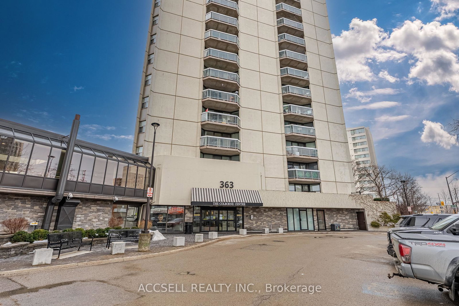 363-colborne-street-london-east-ontario-x12885184