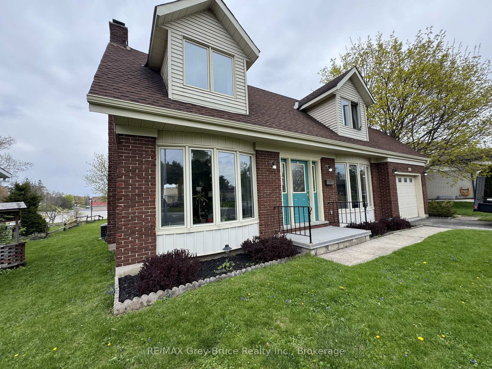 235-5th-avenue-hanover-ontario-x12885262
