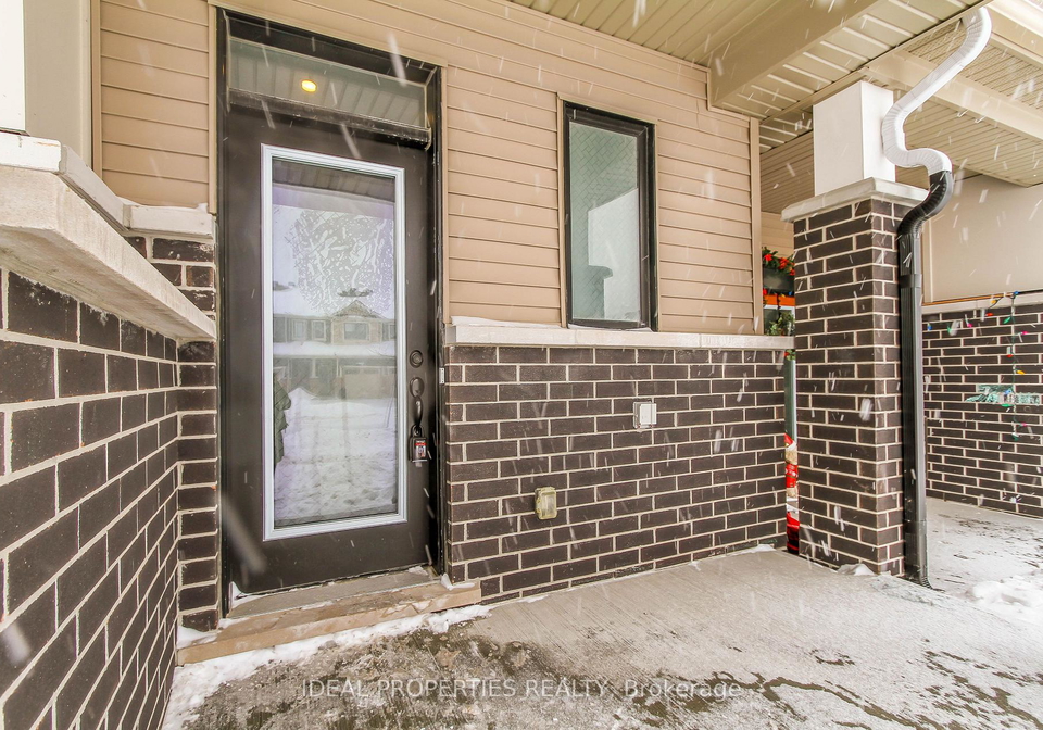 703-derreen-avenue-ottawa-ontario-x12885294