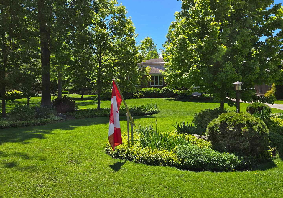 4151-bluepoint-drive-plympton-wyoming-ontario-x12885624