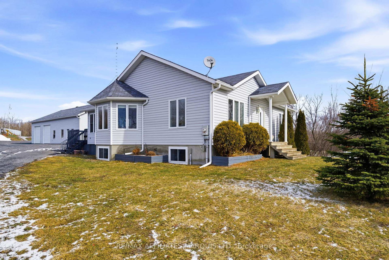 16695-atchison-road-south-stormont-ontario-x12885816