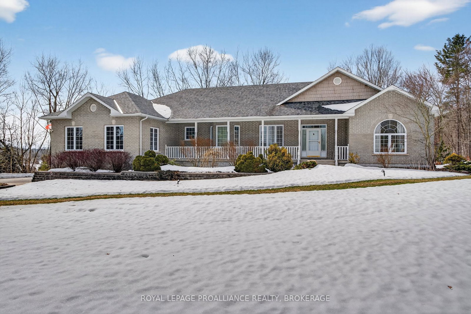 3953-middle-woodland-drive-south-frontenac-ontario-x12885932