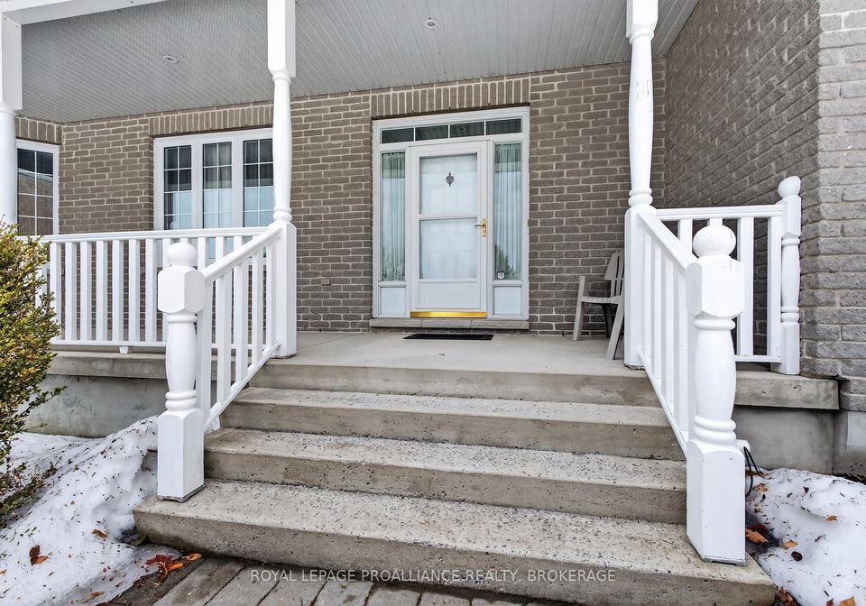 3953-middle-woodland-drive-south-frontenac-ontario-x12885932