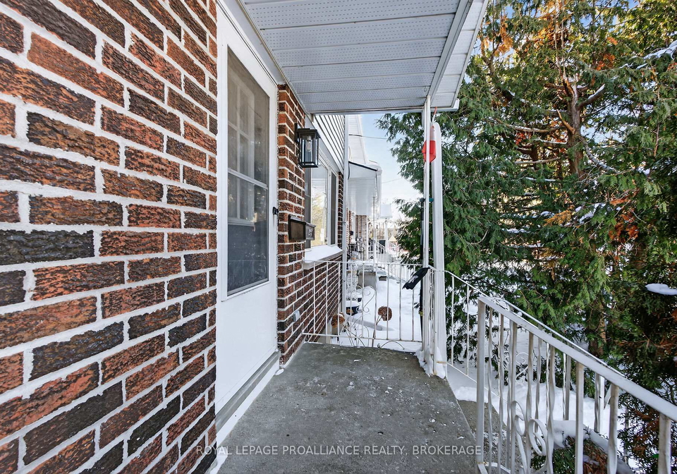 23-addington-street-loyalist-ontario-x12885992