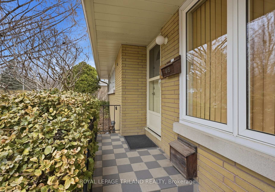 39-ford-crescent-london-north-ontario-x12886210