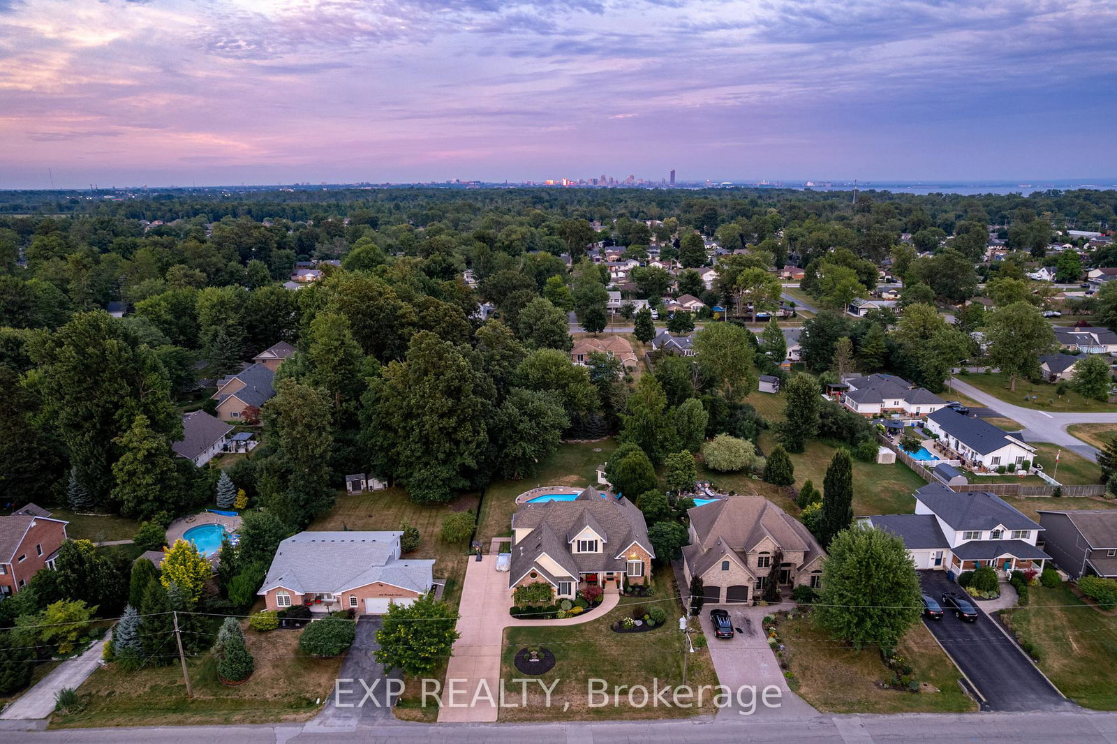 546-ferndale-avenue-fort-erie-ontario-x12886410