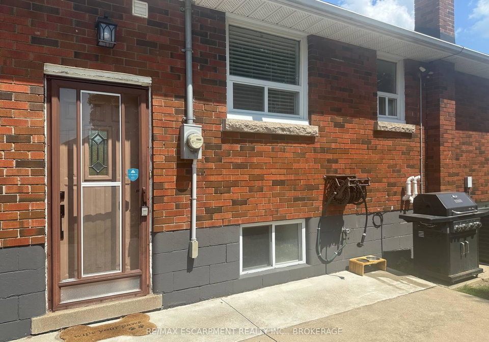 253-east-44th-street-hamilton-ontario-x12886666