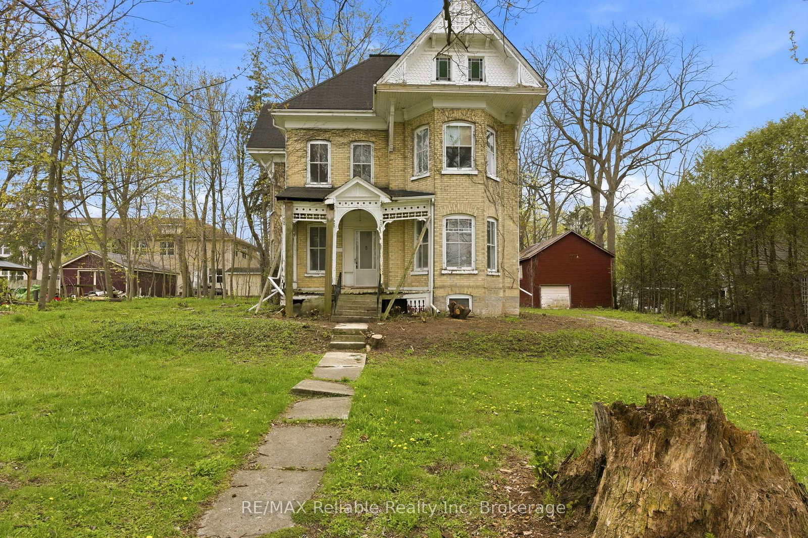 101-centre-street-huron-east-ontario-x12886750