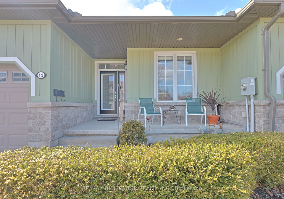 13-oakwood-links-lane-south-huron-ontario-x12887222