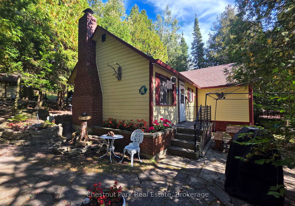 41-simpson-avenue-northern-bruce-peninsula-ontario-x12887348