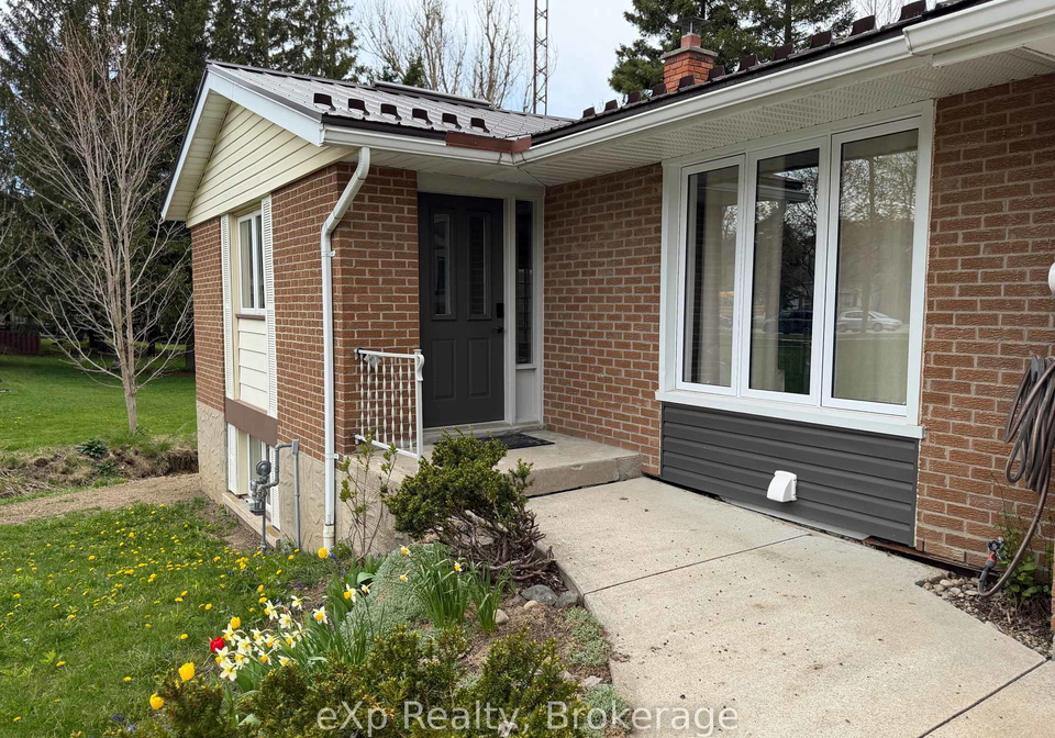 60-main-street-e-mapleton-ontario-x12887390