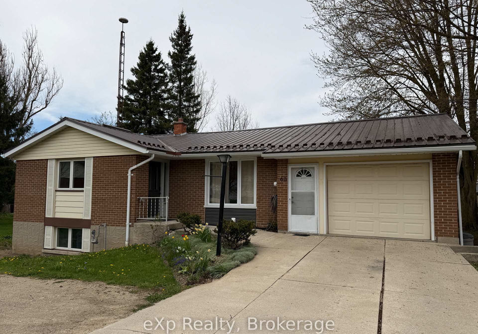 60-main-street-e-mapleton-ontario-x12887390