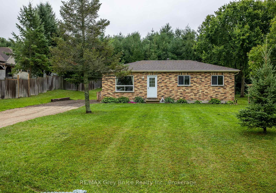101530-side-road-9-georgian-bluffs-ontario-x12887522