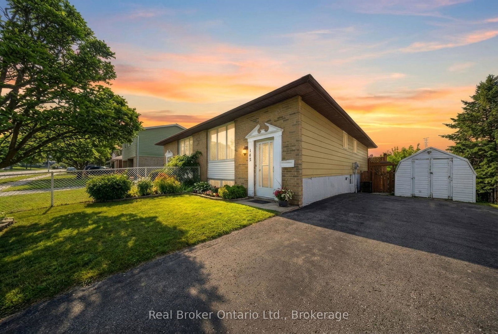 142-bee-street-woodstock-ontario-x12888644