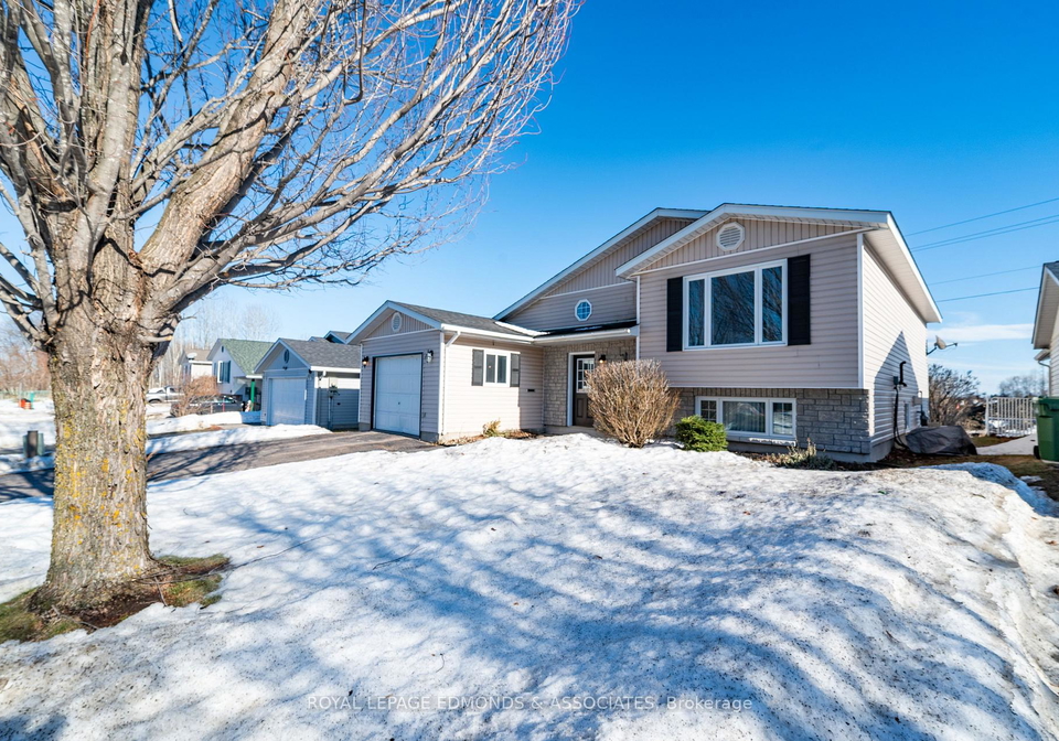 130-cockburn-crescent-pembroke-ontario-x12888742