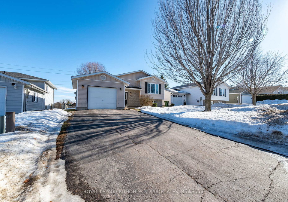 130-cockburn-crescent-pembroke-ontario-x12888742