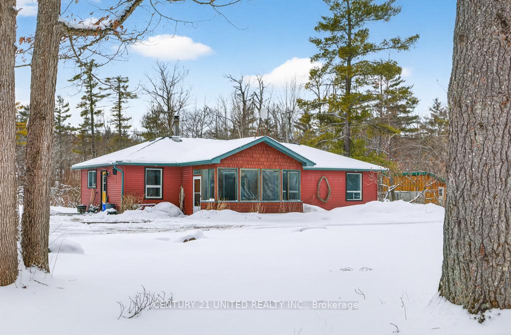 17-fire-rte-79-trent-lakes-ontario-x12888744