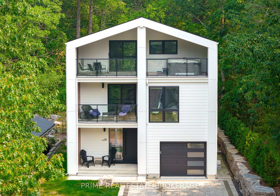 35-walker-street-lambton-shores-ontario-x12889114