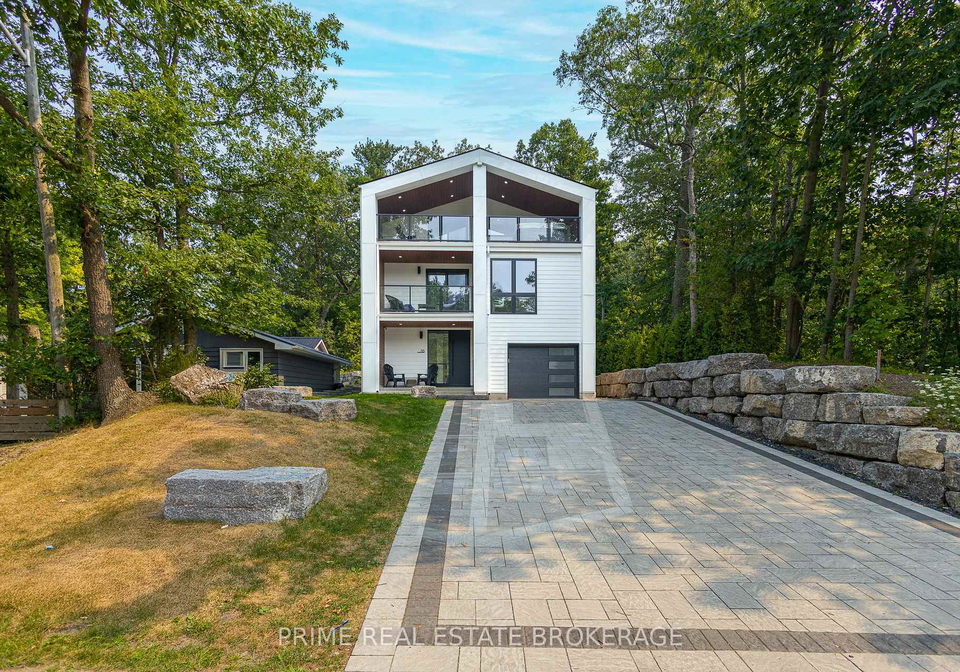 35-walker-street-lambton-shores-ontario-x12889114