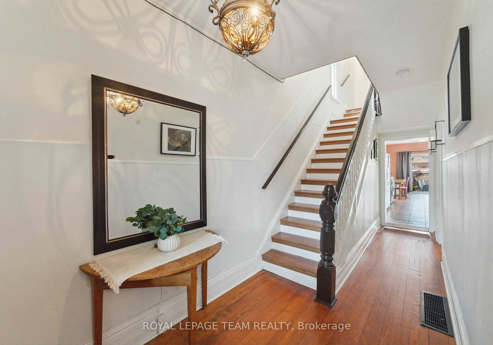 235-cambridge-street-n-ottawa-ontario-x12889234