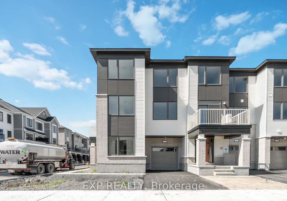 215-darjeeling-avenue-ottawa-ontario-x12889324