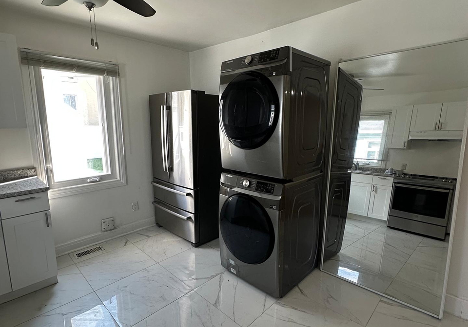 304-frontenac-avenue-s-ottawa-ontario-x12889666