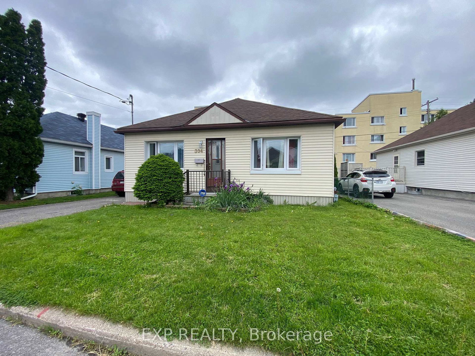 304-frontenac-avenue-s-ottawa-ontario-x12889708