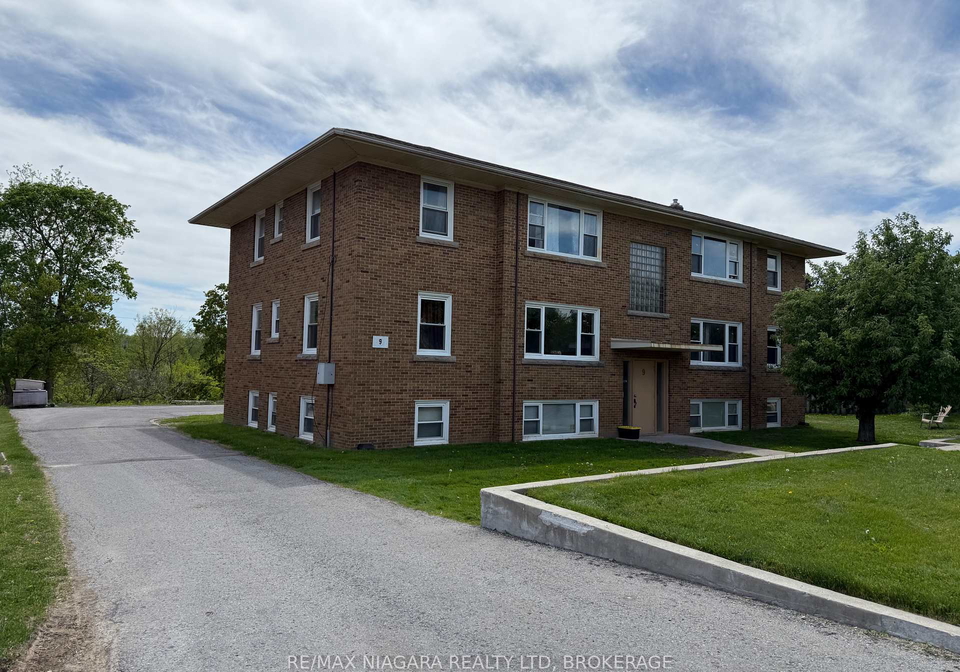 9-riverview-boulevard-st-catharines-ontario-x12889880