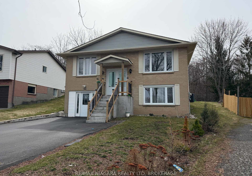 42-hemlock-street-st-catharines-ontario-x12890178