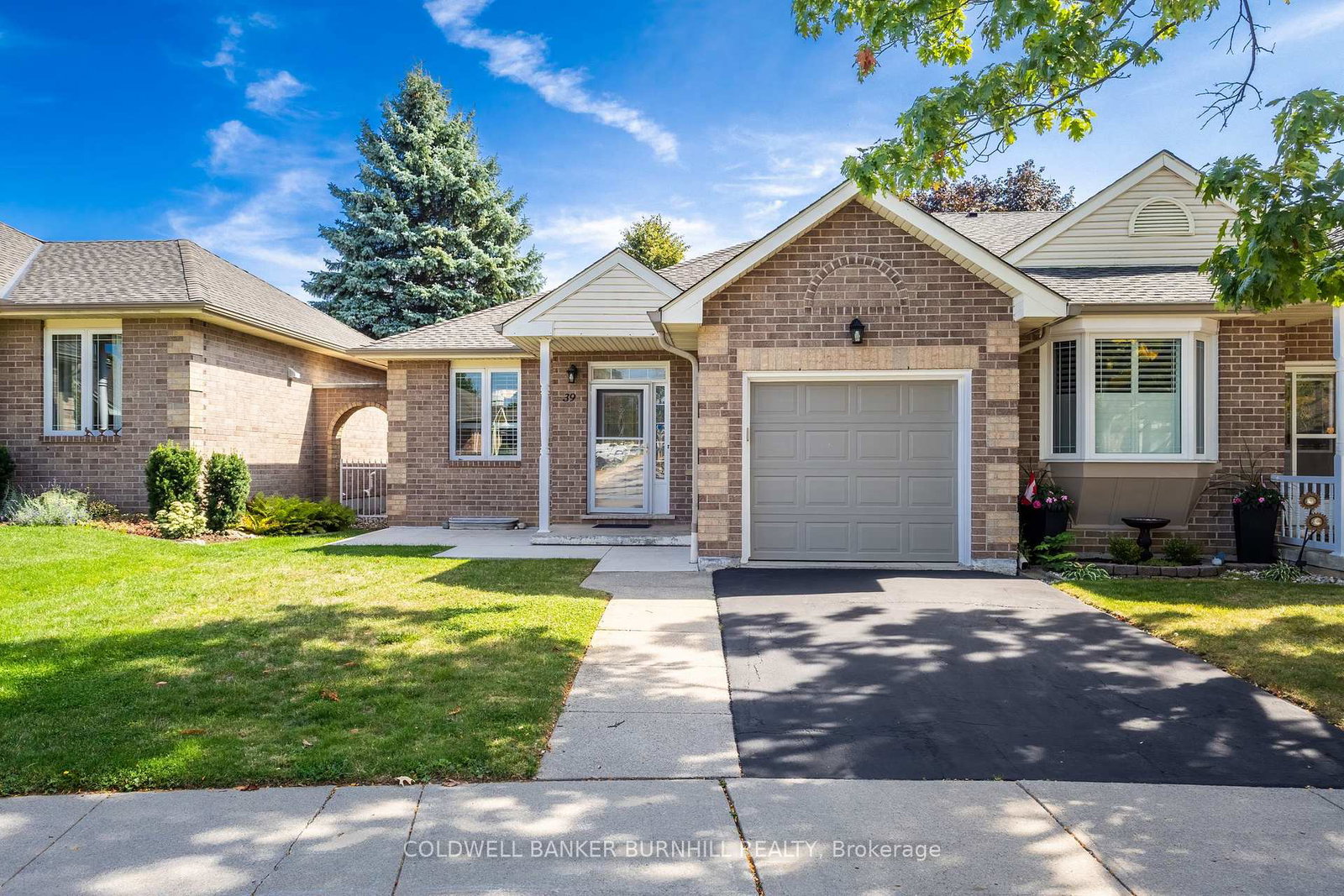39-twentyplace-boulevard-hamilton-ontario-x12890408