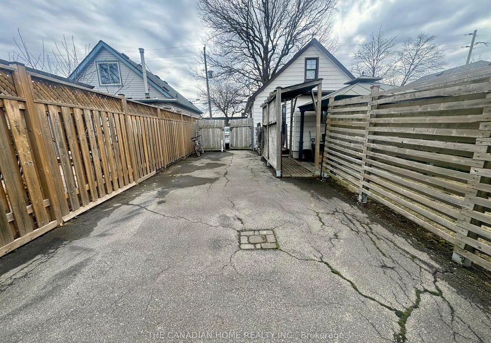 611-rennie-street-hamilton-ontario-x12890688