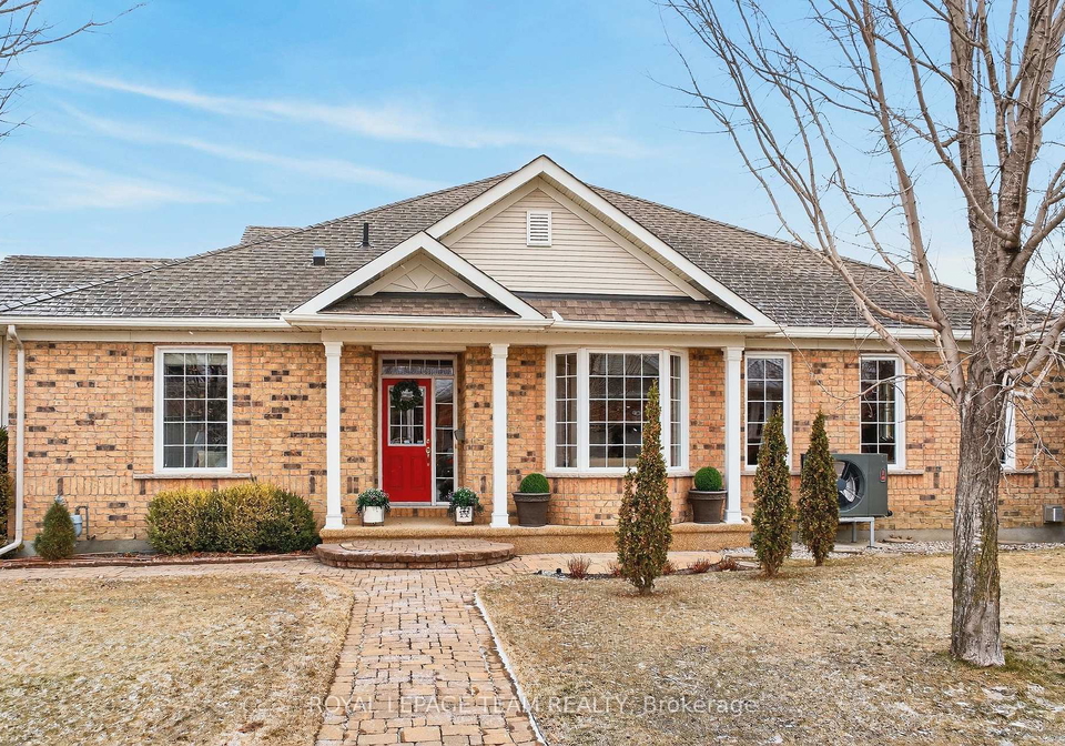 401-oban-private-ottawa-ontario-x12891400