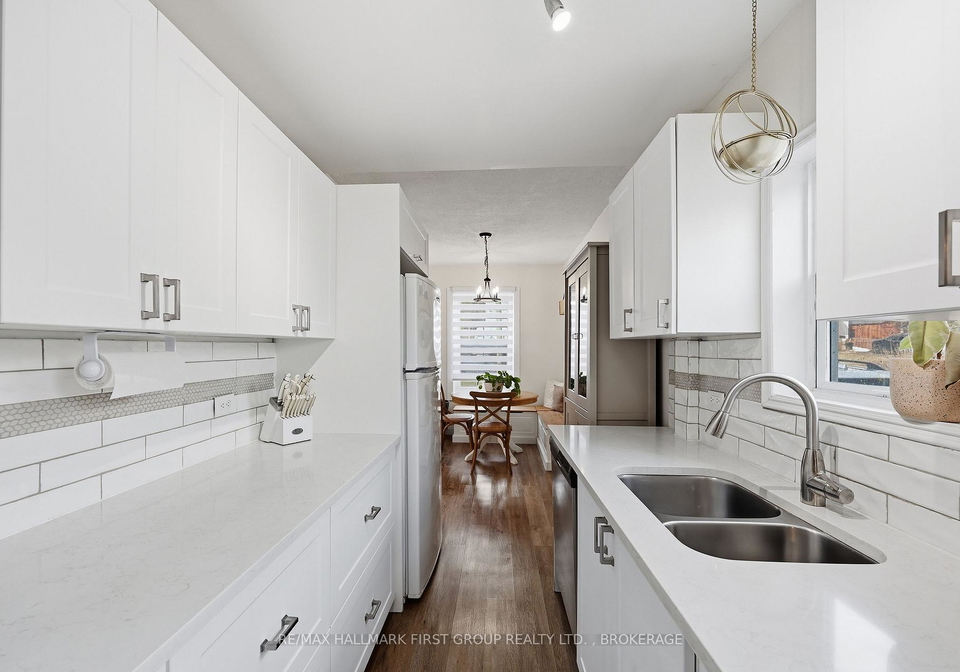 125-birch-street-gananoque-ontario-x12891782
