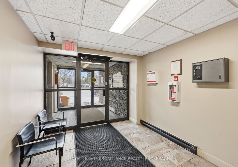 17-eldon-hall-place-kingston-ontario-x12892058