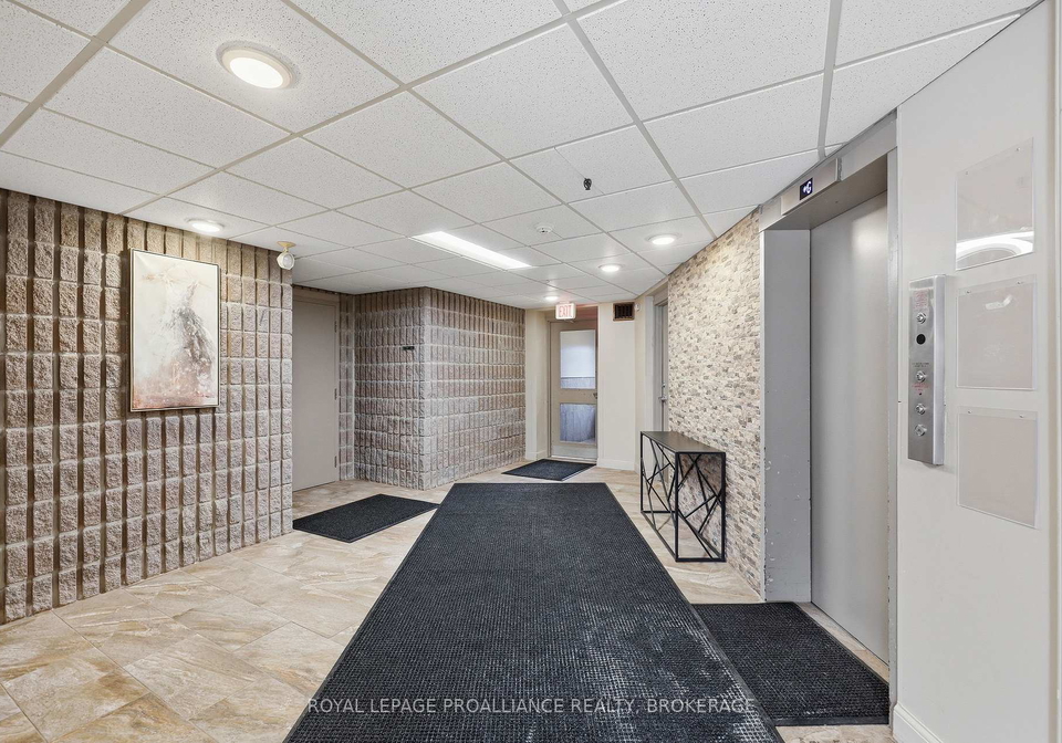 17-eldon-hall-place-kingston-ontario-x12892058