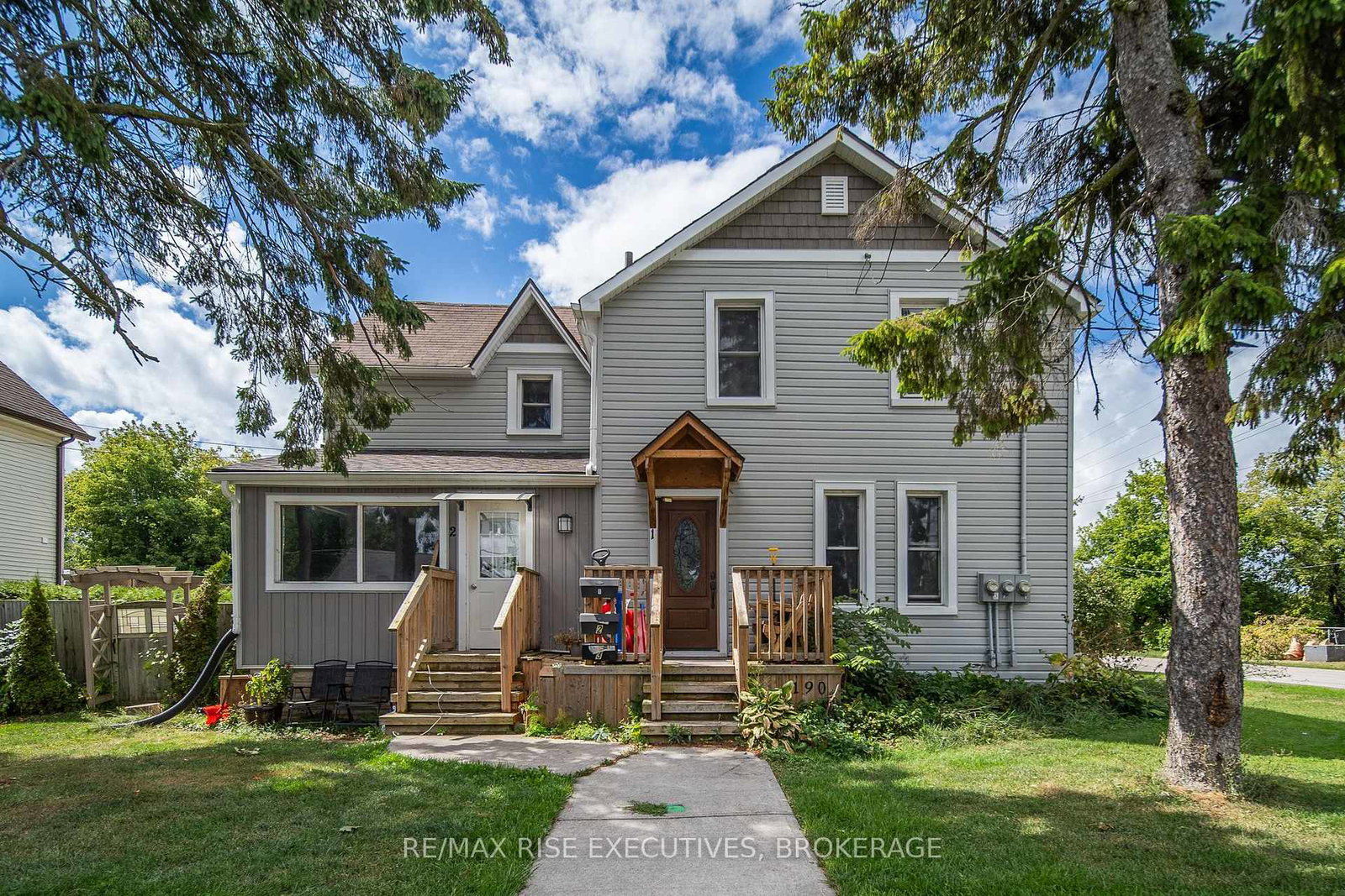 190-victoria-avenue-gananoque-ontario-x12892260