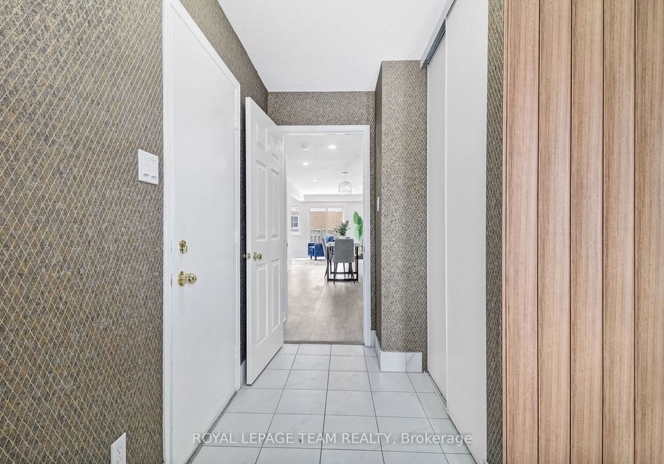 86-woodford-way-ottawa-ontario-x12892262