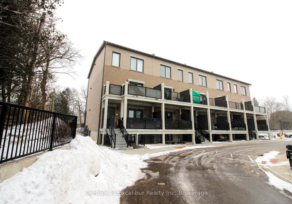 360-queen-street-e-centre-wellington-ontario-x12892372