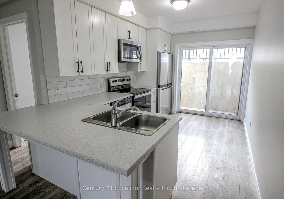 360-queen-street-e-centre-wellington-ontario-x12892372