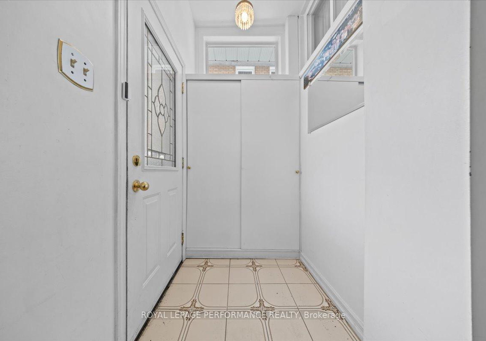 1075-secord-avenue-ottawa-ontario-x12892590