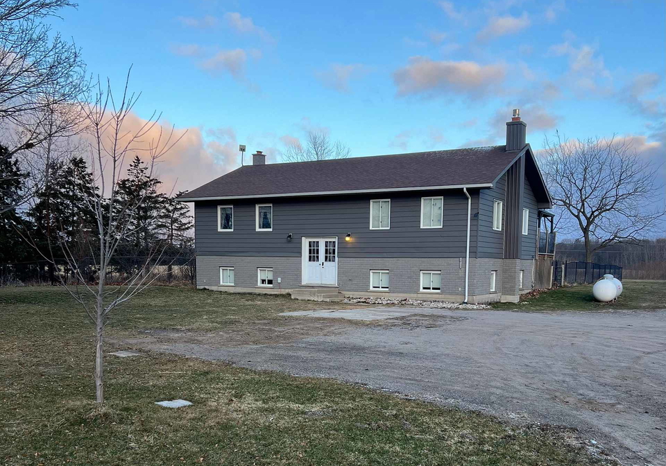 25130-argyle-line-west-elgin-ontario-x12892632