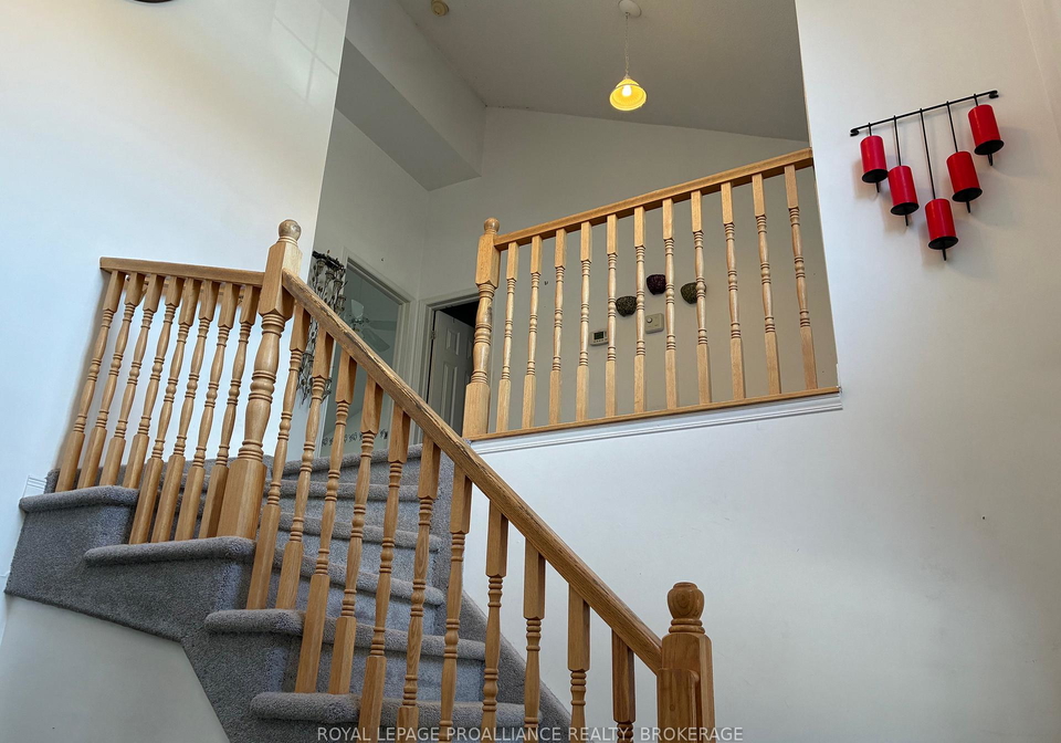 1059-springfield-drive-kingston-ontario-x12893132
