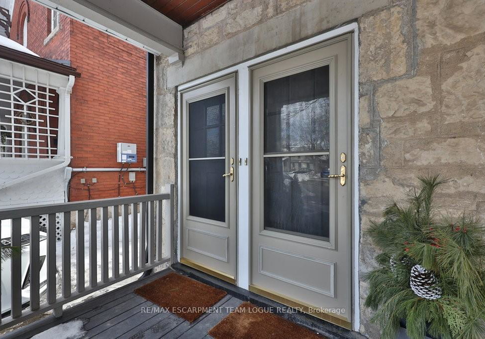 12-suffolk-street-w-guelph-ontario-x12893148