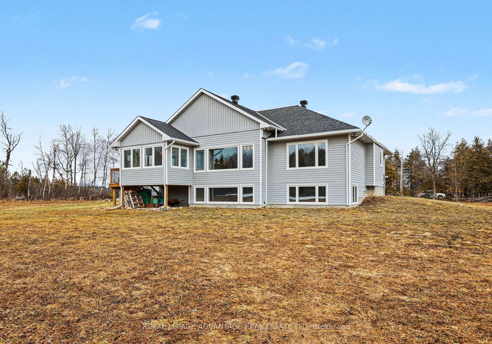 383-menzies-munroe-side-road-tay-valley-ontario-x12893152